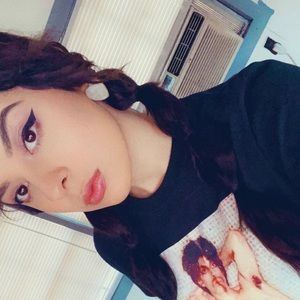 Meet your Posher, Kylie